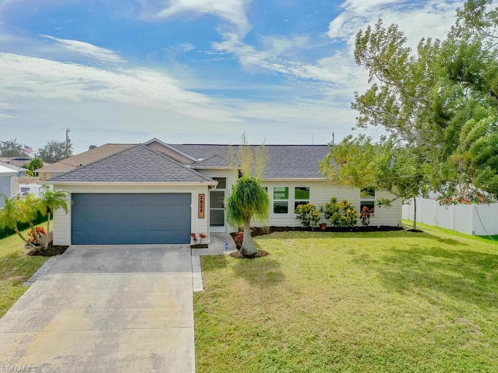1822 26th TER CAPE CORAL, FL 33914