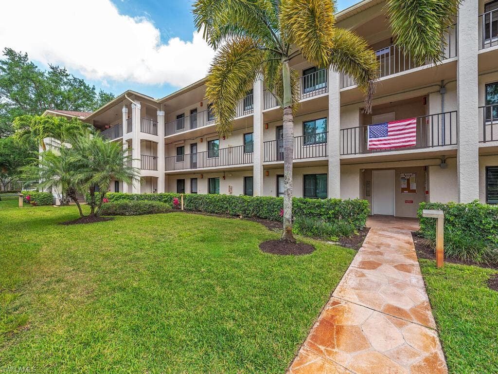 5784 Deauville CIR B301 NAPLES, FL 34112