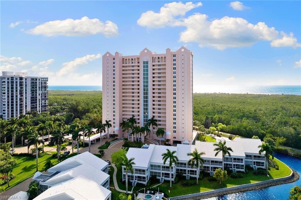 6101 Pelican Bay BLVD PH-2 NAPLES, FL 34108