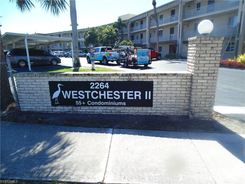 2264 Winkler AVE 101 FORT MYERS, FL 33901