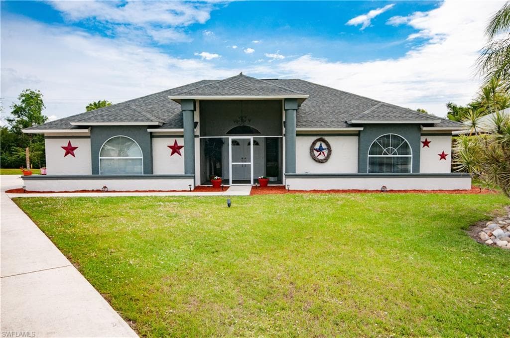 7471 Bear Hollow CIR FORT MYERS, FL 33967