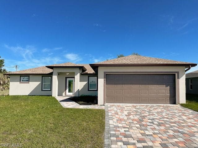 811 Milwaukee BLVD LEHIGH ACRES, FL 33974