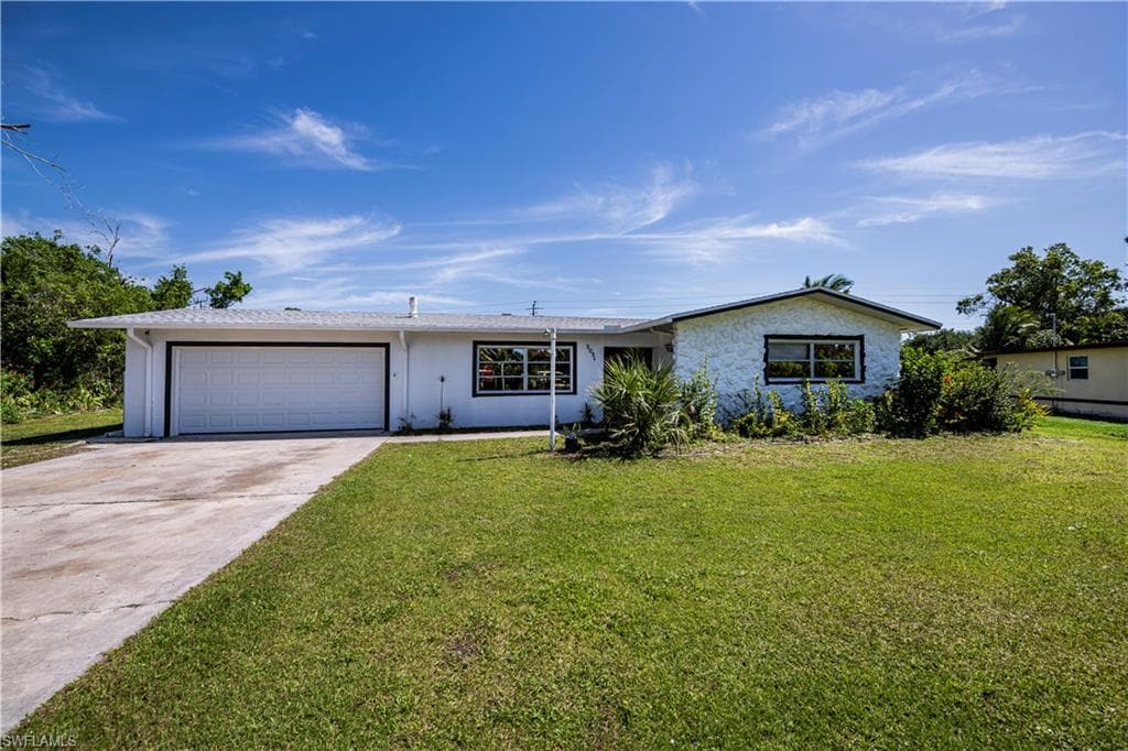 2031 Maravilla CIR FORT MYERS, FL 33901
