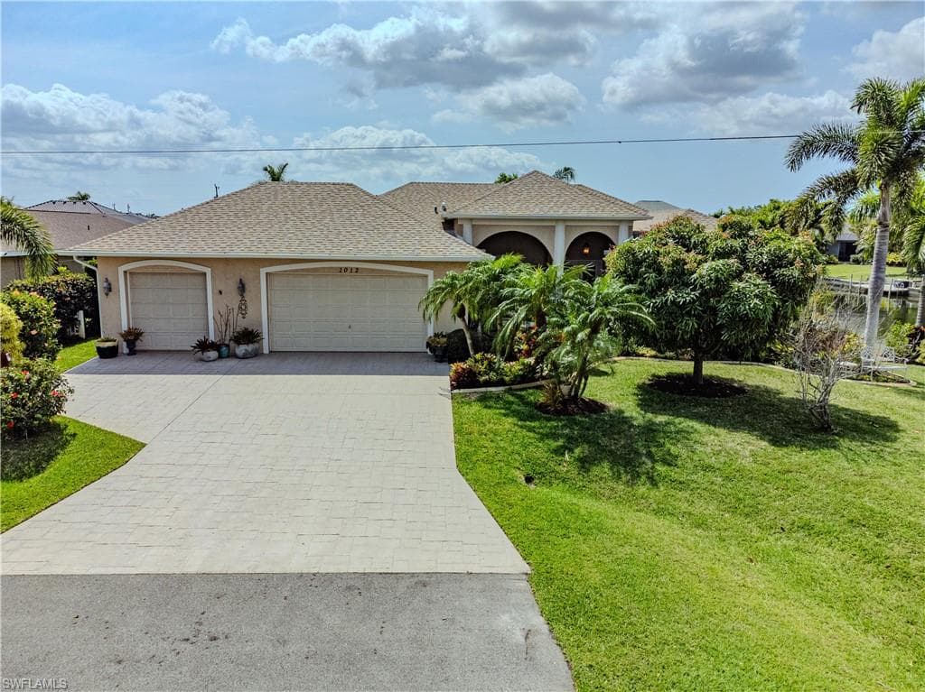 1012 SE 4th TER CAPE CORAL, FL 33990