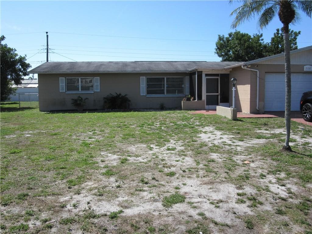 1508 Grandale ST LEHIGH ACRES, FL 33936