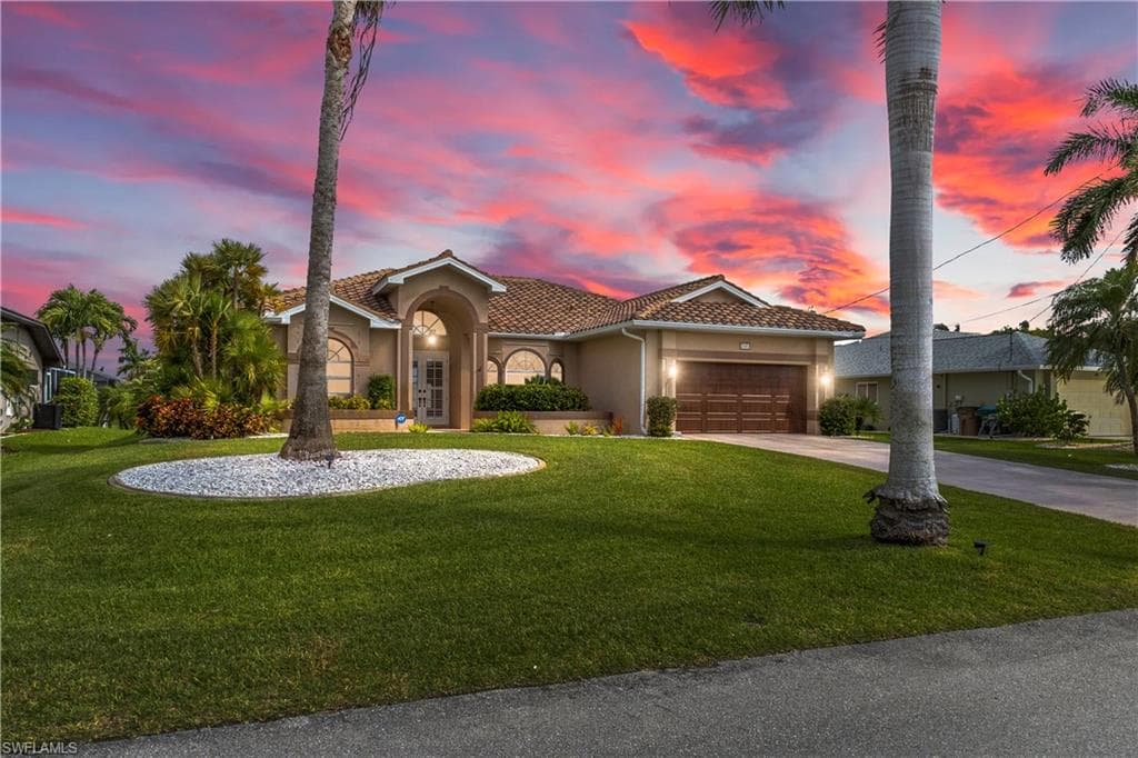 2907 SW 39th TER CAPE CORAL, FL 33914
