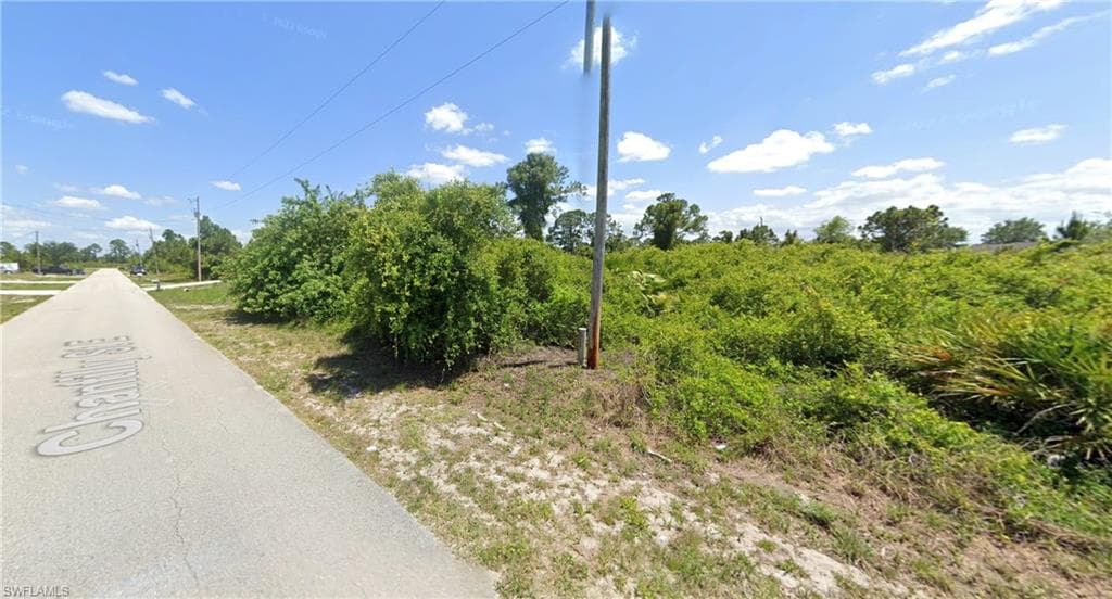 858 Chantilly ST E LEHIGH ACRES, FL 33974