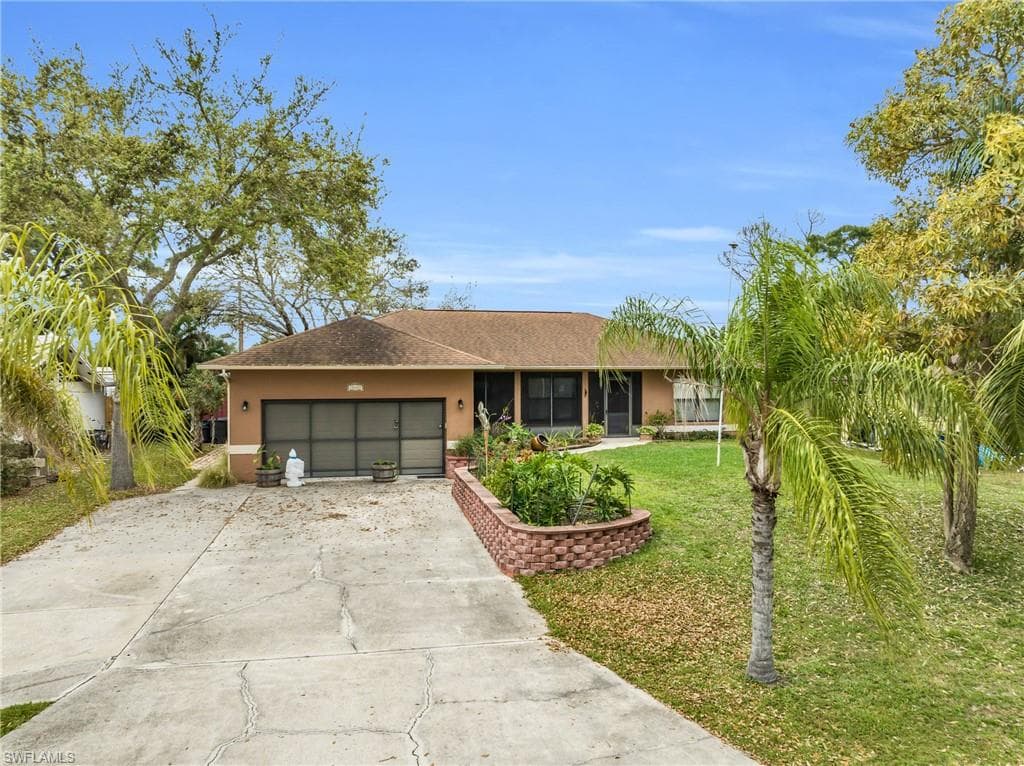 18652 Sarasota RD FORT MYERS, FL 33967