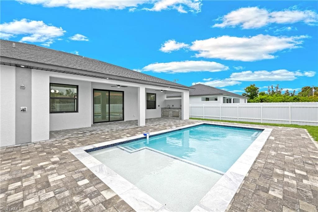 913 Embers PKWY W CAPE CORAL, FL 33993
