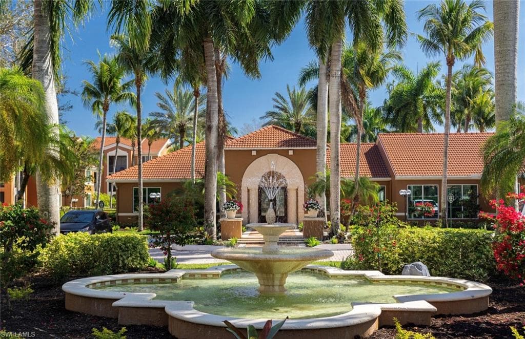 1115 Reserve CT 2-102 NAPLES, FL 34105