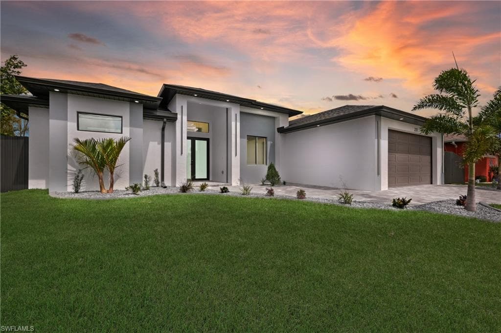 233 SE 14th ST CAPE CORAL, FL 33990
