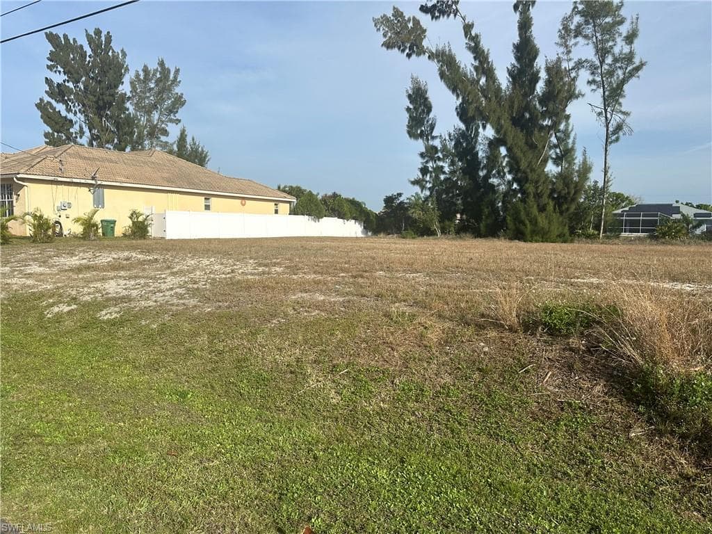 149 SE 21st ST CAPE CORAL, FL 33990