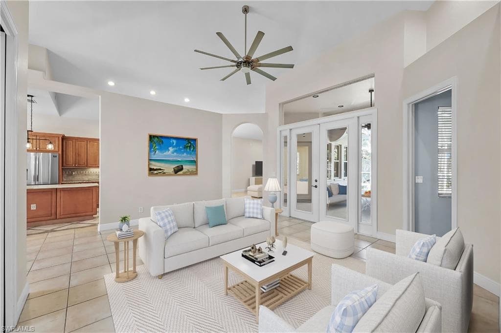 10843 Fieldfair DR NAPLES, FL 34119
