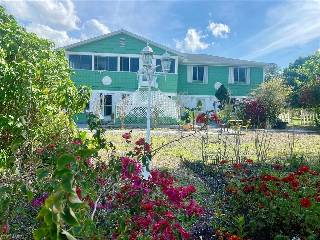 3270 56th AVE NE NAPLES, FL 34120