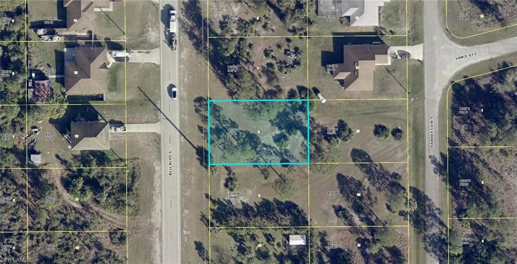 851 Bell BLVD S LEHIGH ACRES, FL 33974