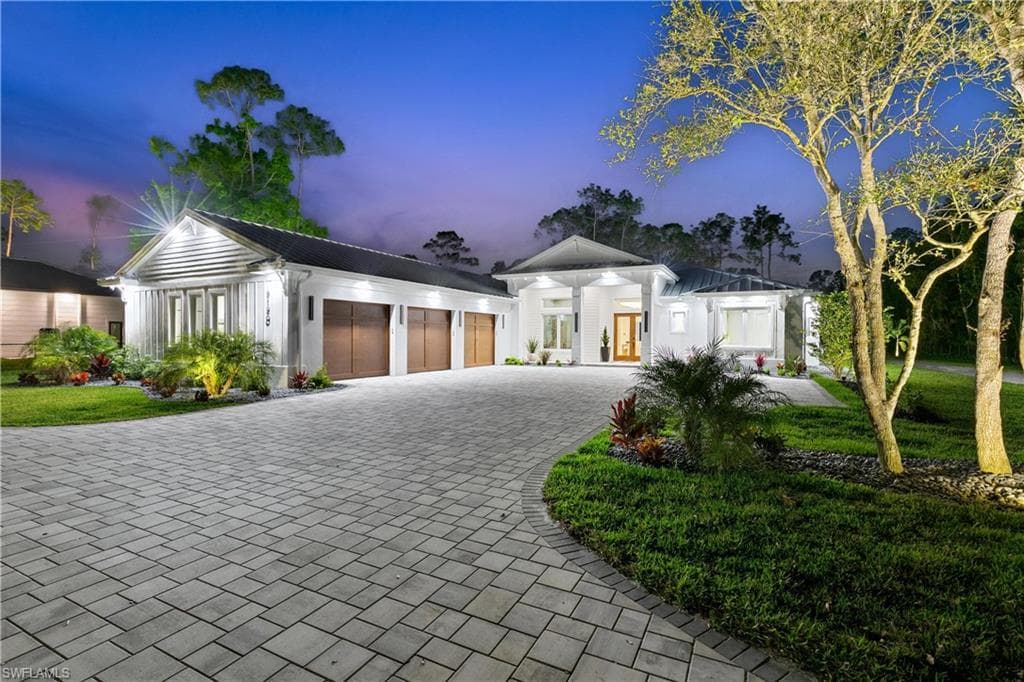 6190 Bur Oaks LN NAPLES, FL 34119