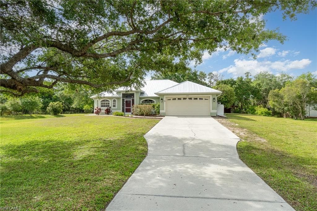 16950 River Estates CT ALVA, FL 33920