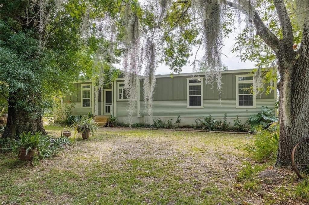 5680 Neal RD FORT MYERS, FL 33905
