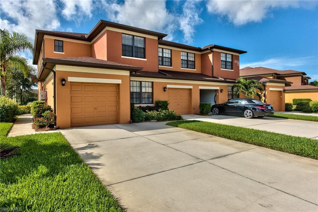 3773 Pino Vista WAY 201 ESTERO, FL 33928