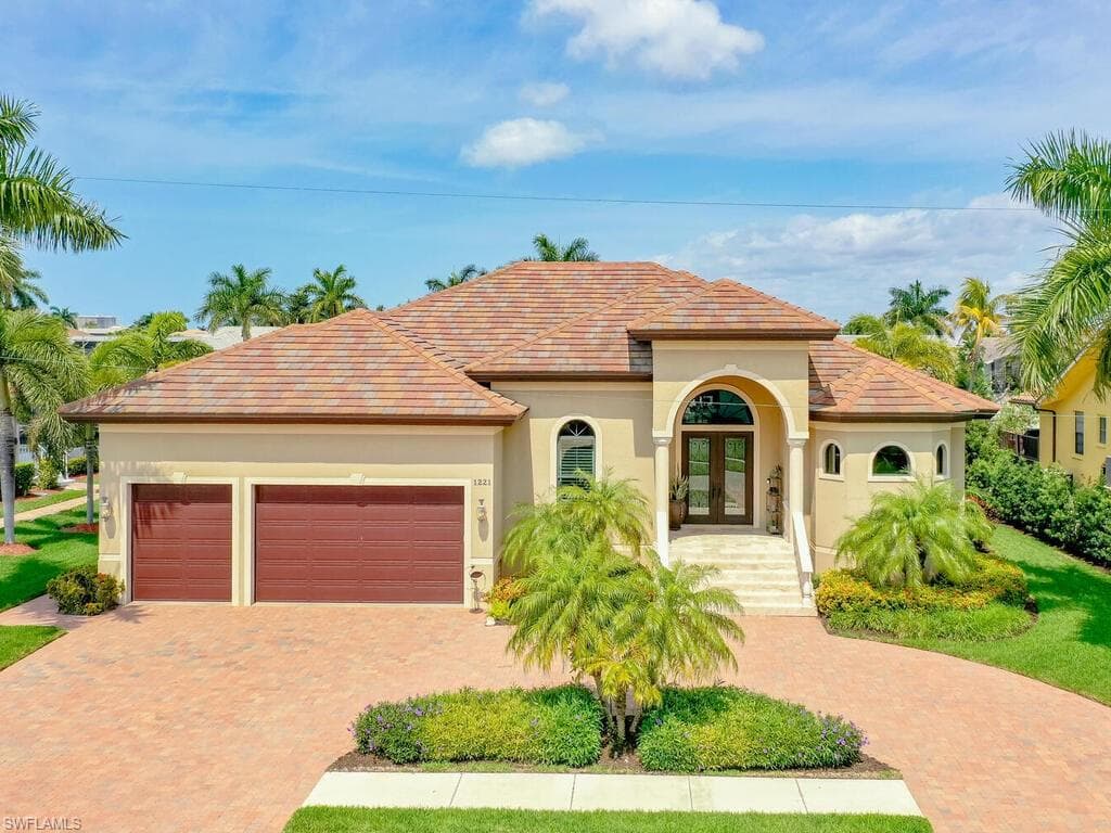 1221 Osprey CT MARCO ISLAND, FL 34145