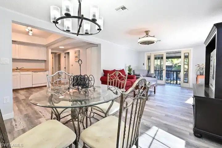 2521 Estey AVE D-3 NAPLES, FL 34104