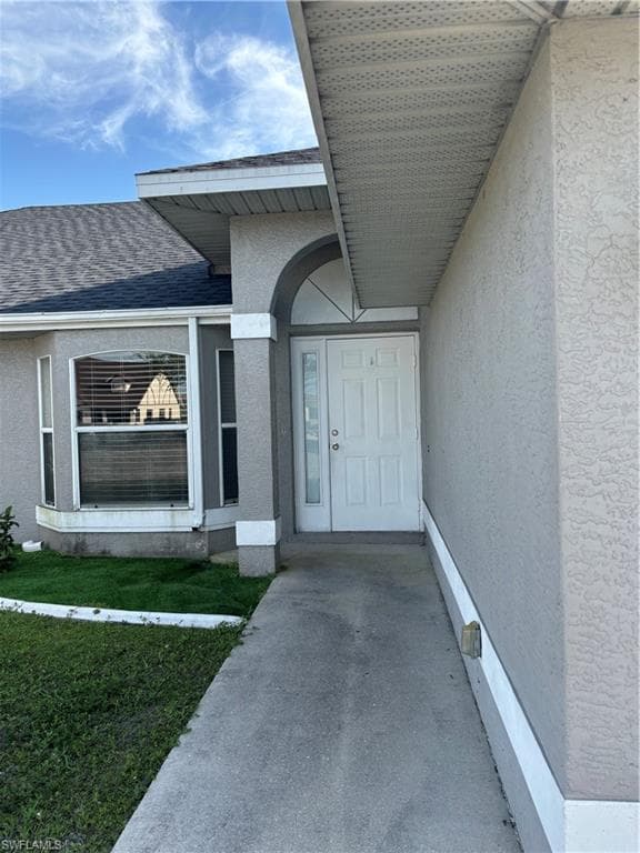 912 Cape Coral PKWY W CAPE CORAL, FL 33914