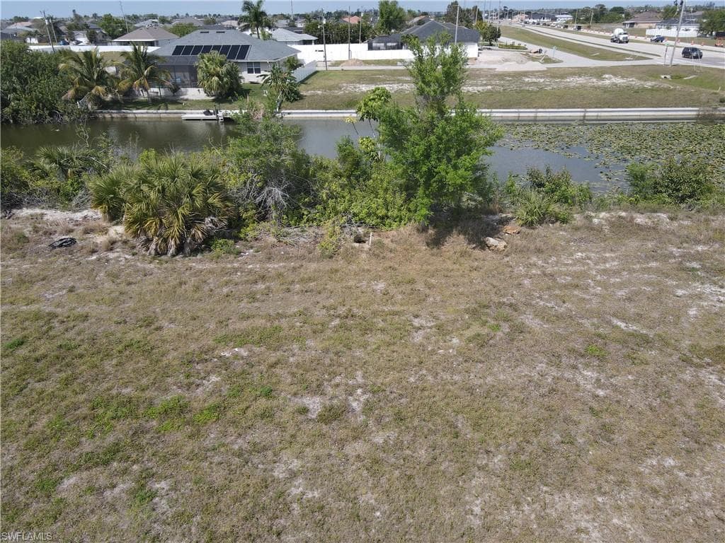 13 5th TER CAPE CORAL, FL 33993