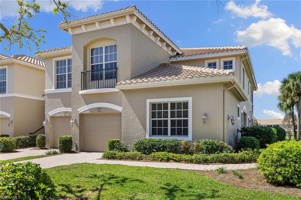 7090 Bay Woods Lake CT 103 FORT MYERS, FL 33908