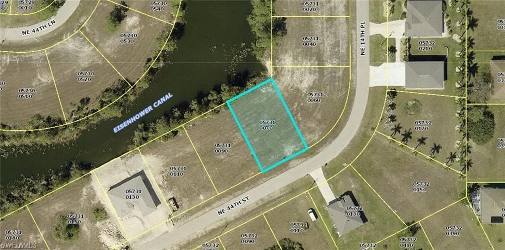 1423 NE 44th ST CAPE CORAL, FL 33909
