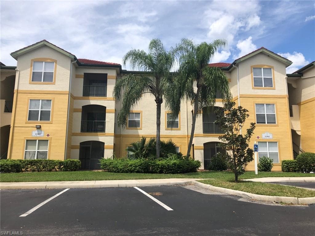 11561 Villa Grand N 711 FORT MYERS, FL 33913
