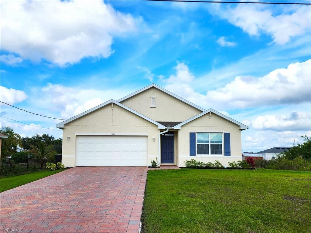 1016 Cavanagh AVE LEHIGH ACRES, FL 33971
