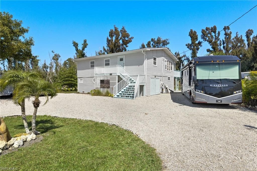 10880 Russell RD BOKEELIA, FL 33922