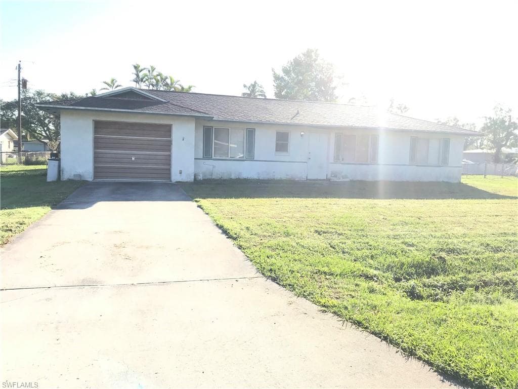 216 Utah AVE FORT MYERS, FL 33905
