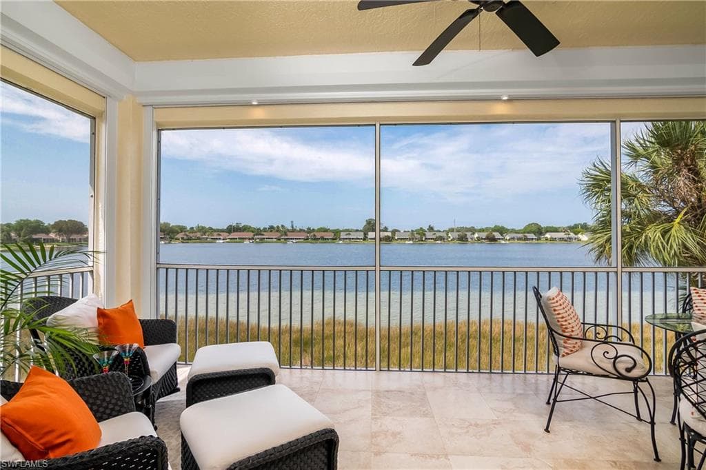 3280 Crown Pointe BLVD 201 NAPLES, FL 34112
