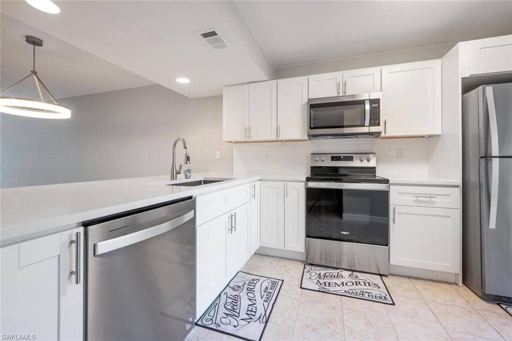 4030 Ice Castle WAY #5 NAPLES, FL 34112