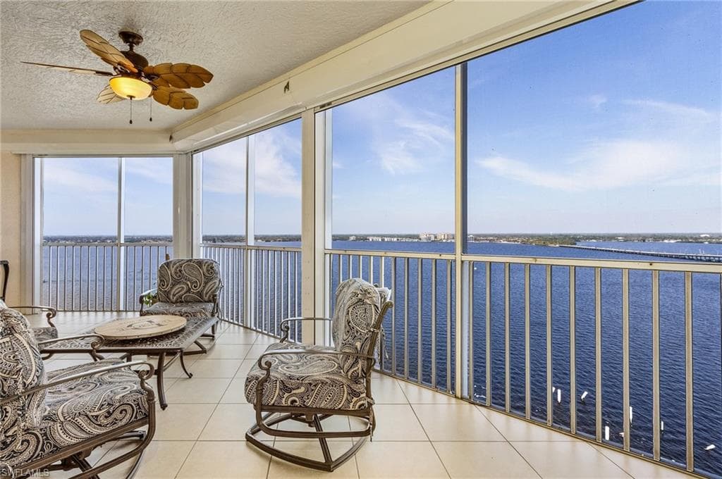 2104 W First ST 1803 FORT MYERS, FL 33901