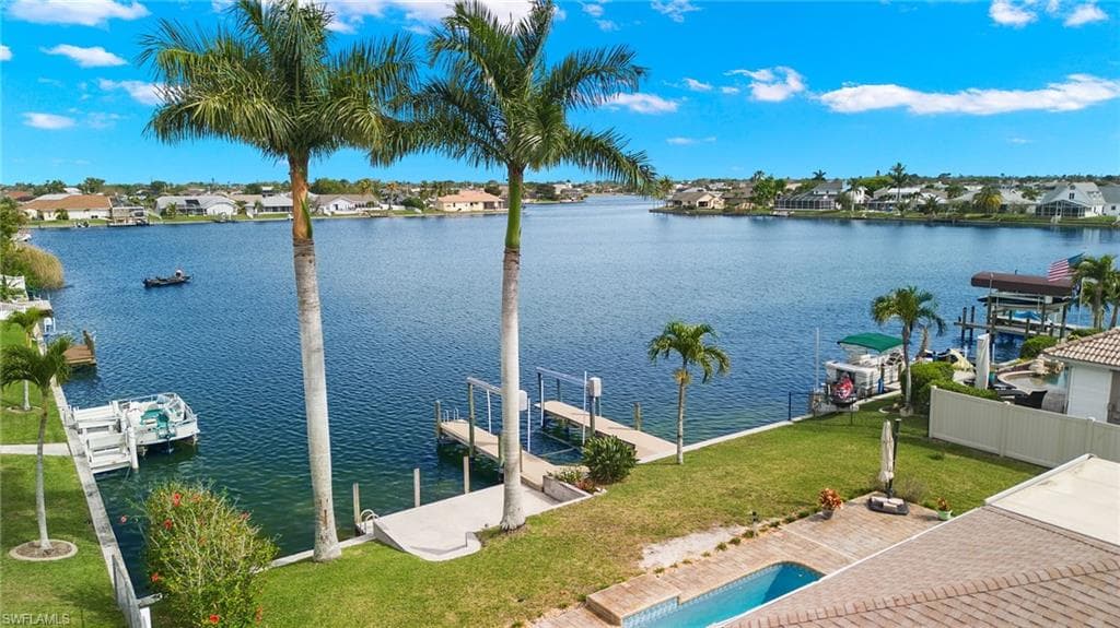 9 SE 8th PL CAPE CORAL, FL 33990