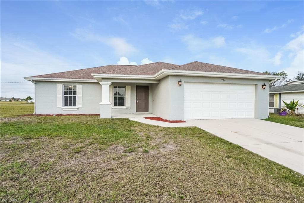 924 NE 1st AVE CAPE CORAL, FL 33909