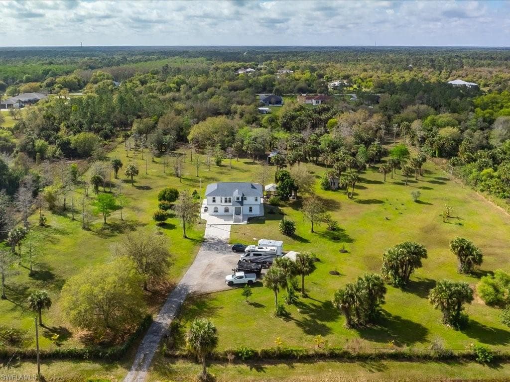 220 39th AVE NW NAPLES, FL 34120