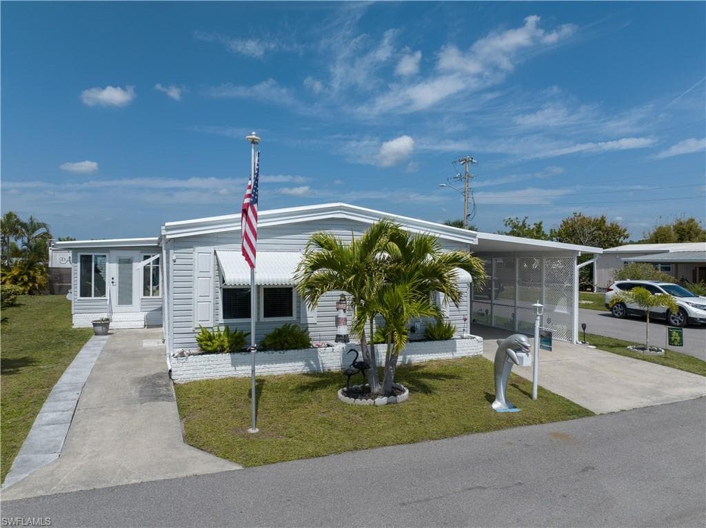3427 Orchard WAY NORTH FORT MYERS, FL 33903