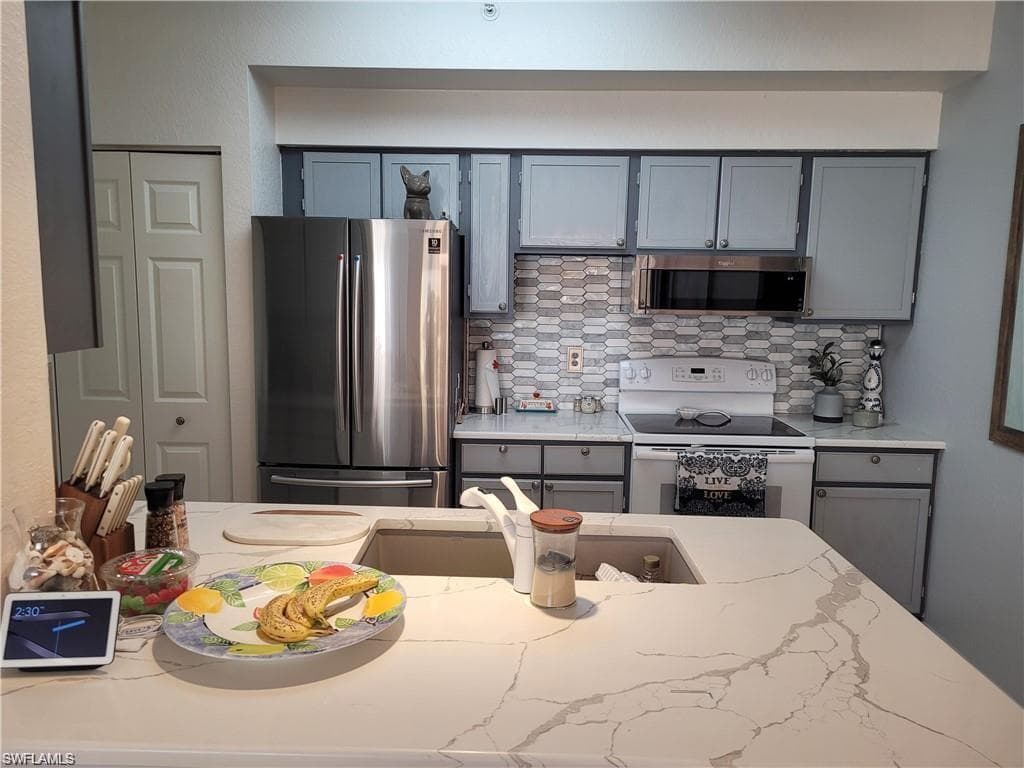 4620 Saint Croix LN 922 NAPLES, FL 34109