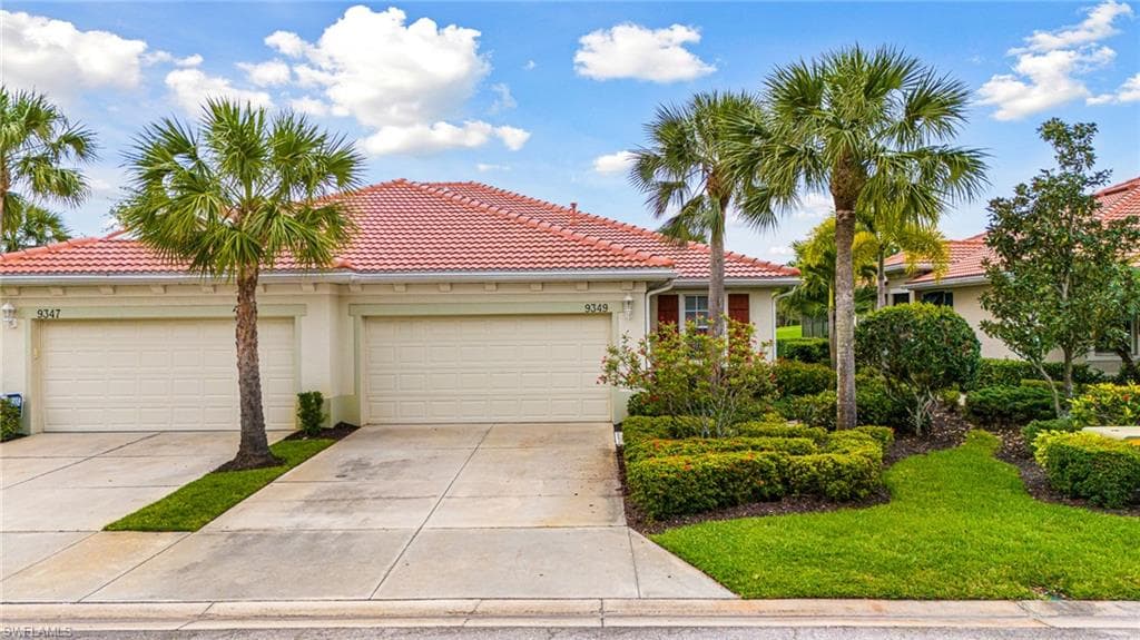 9349 Aviano DR FORT MYERS, FL 33913
