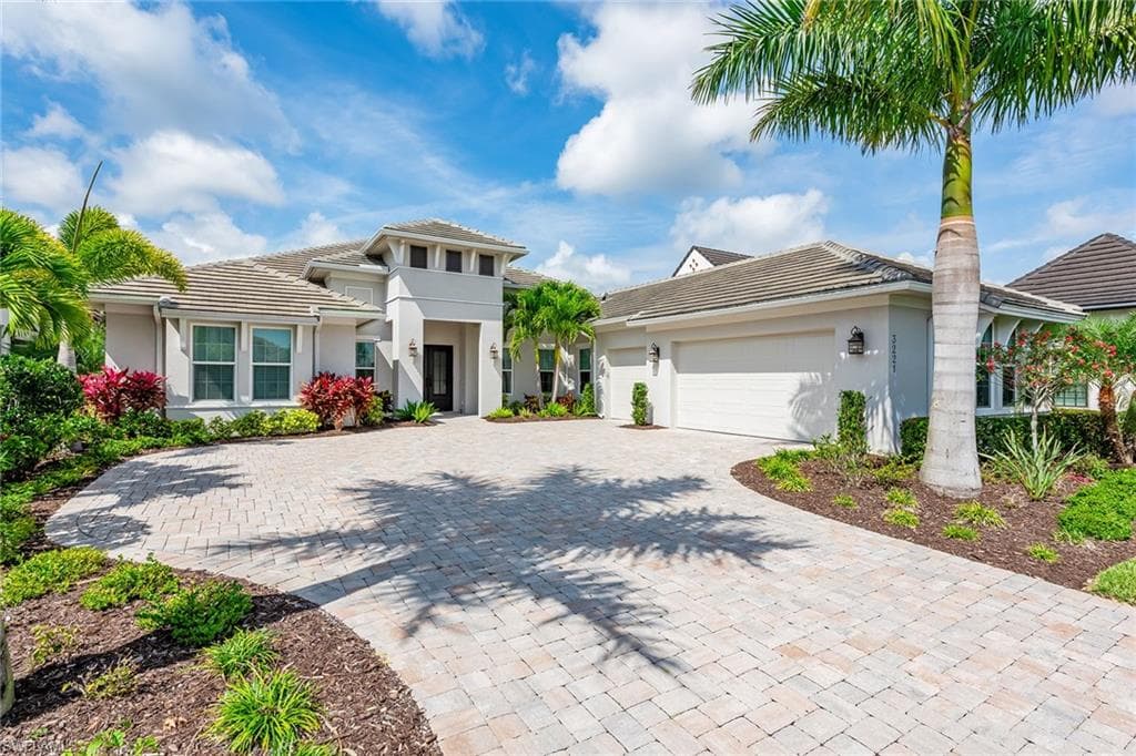 3221 Tavolara LN NAPLES, FL 34114