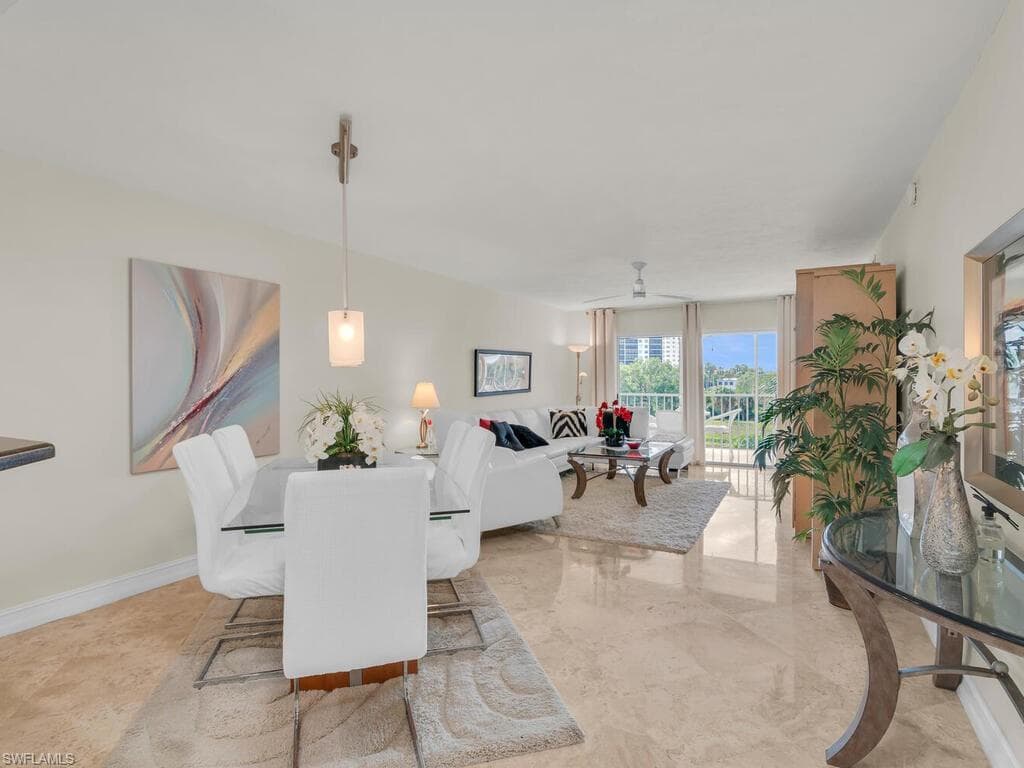 340 Horse Creek DR 306 NAPLES, FL 34110