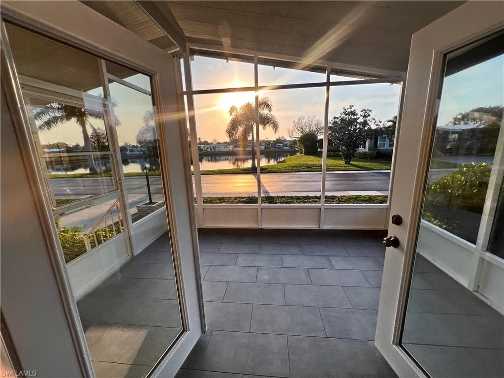 25 Oceans BLVD 25 NAPLES, FL 34104