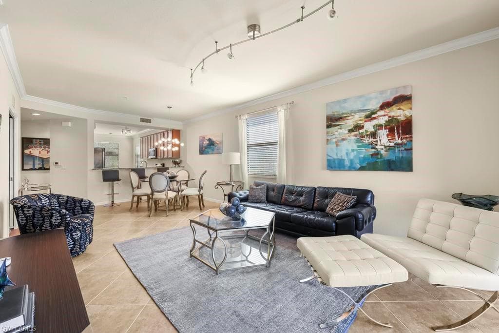 9816 Giaveno CIR 1321 NAPLES, FL 34113