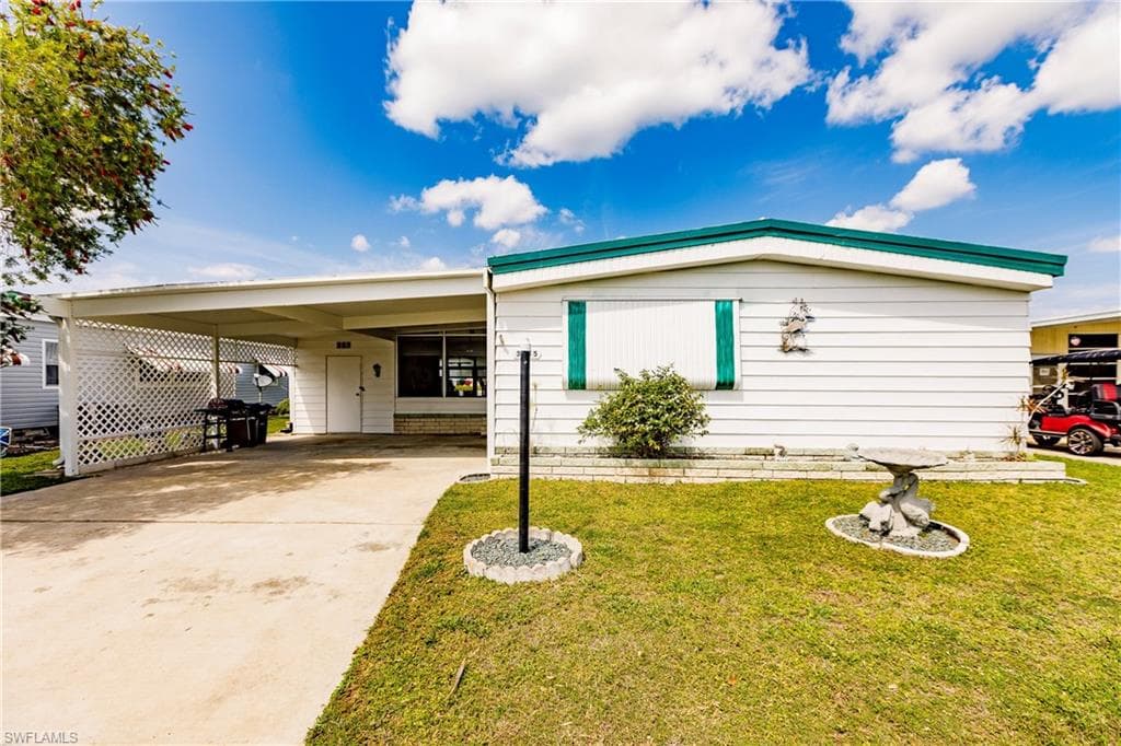 3155 Indian Village LN NORTH FORT MYERS, FL 33917