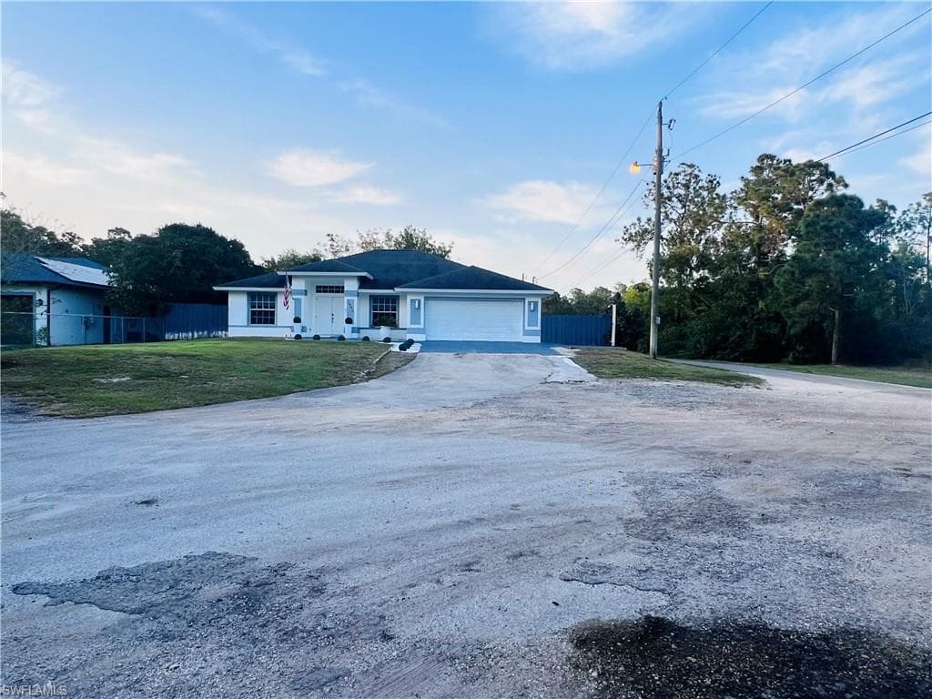 3845 27th AVE NE NAPLES, FL 34120
