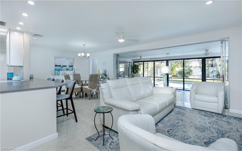 1829 Cornwallis PKWY CAPE CORAL, FL 33904