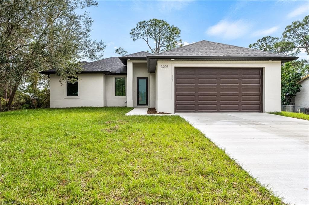 3705 37th ST SW LEHIGH ACRES, FL 33976
